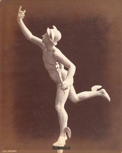 Statua del dio romano Mercurio